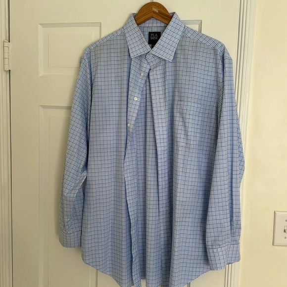 Jos A. Bank Men’s Dress Shirt - Picture 1 of 2